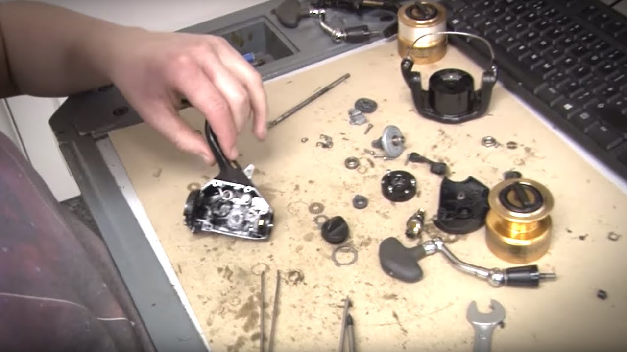 How to Service a Fishing Reel - Fishing How To Guide