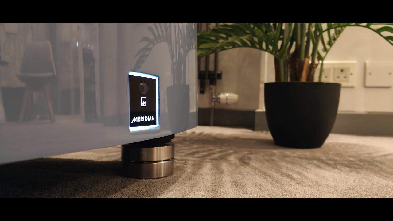 Unboxing the Meridian Audio DSP9
