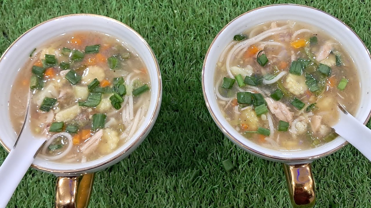 winter special soup #momosoup #chowmeinsoup #recipe #viralshort #homemade #yshort #winterspecial