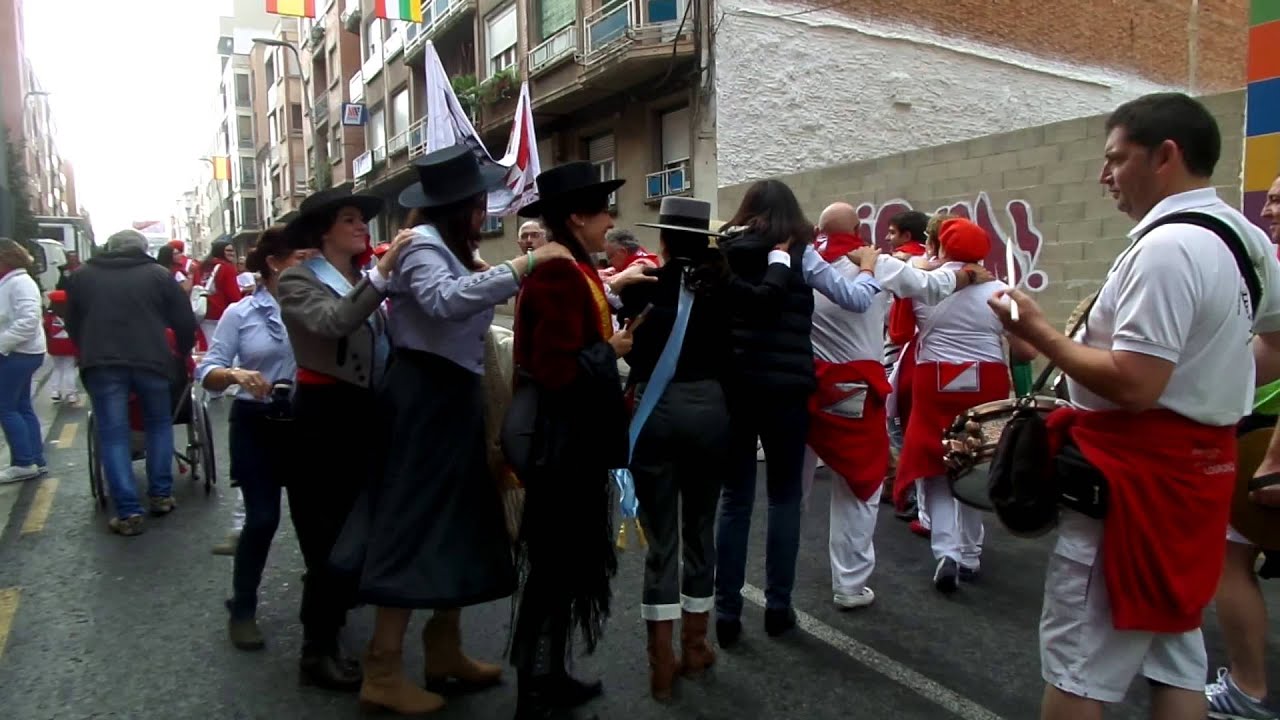 Subida a la Plaza de Toros con la Peña Lubumbas