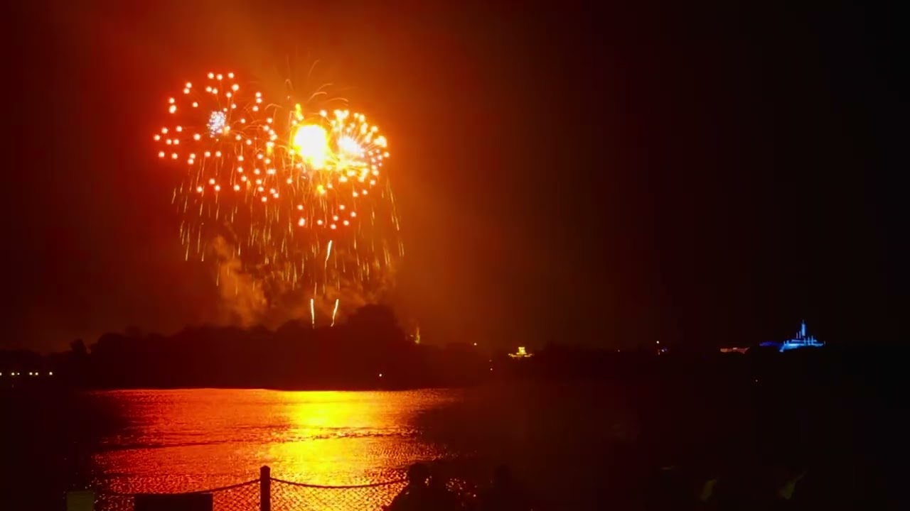 Magic Kingdom Happily Ever After Fireworks Finale from Polynesian Village Resort