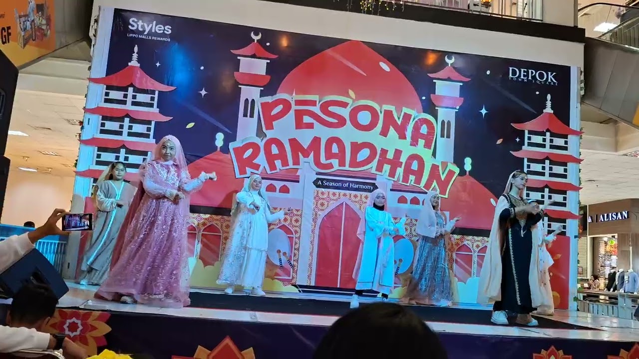  Anak Depok menarikan Barakallah di Depok town square dan berbuka puasa dan berbagi anak yatim 