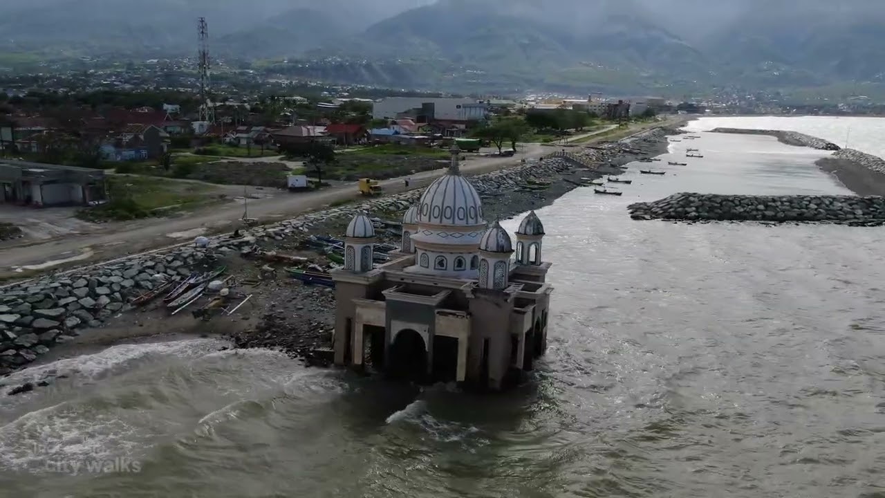 Melihat Keindahan Kota Palu Lewat Udara dengan Drone - Video Tahun 2022