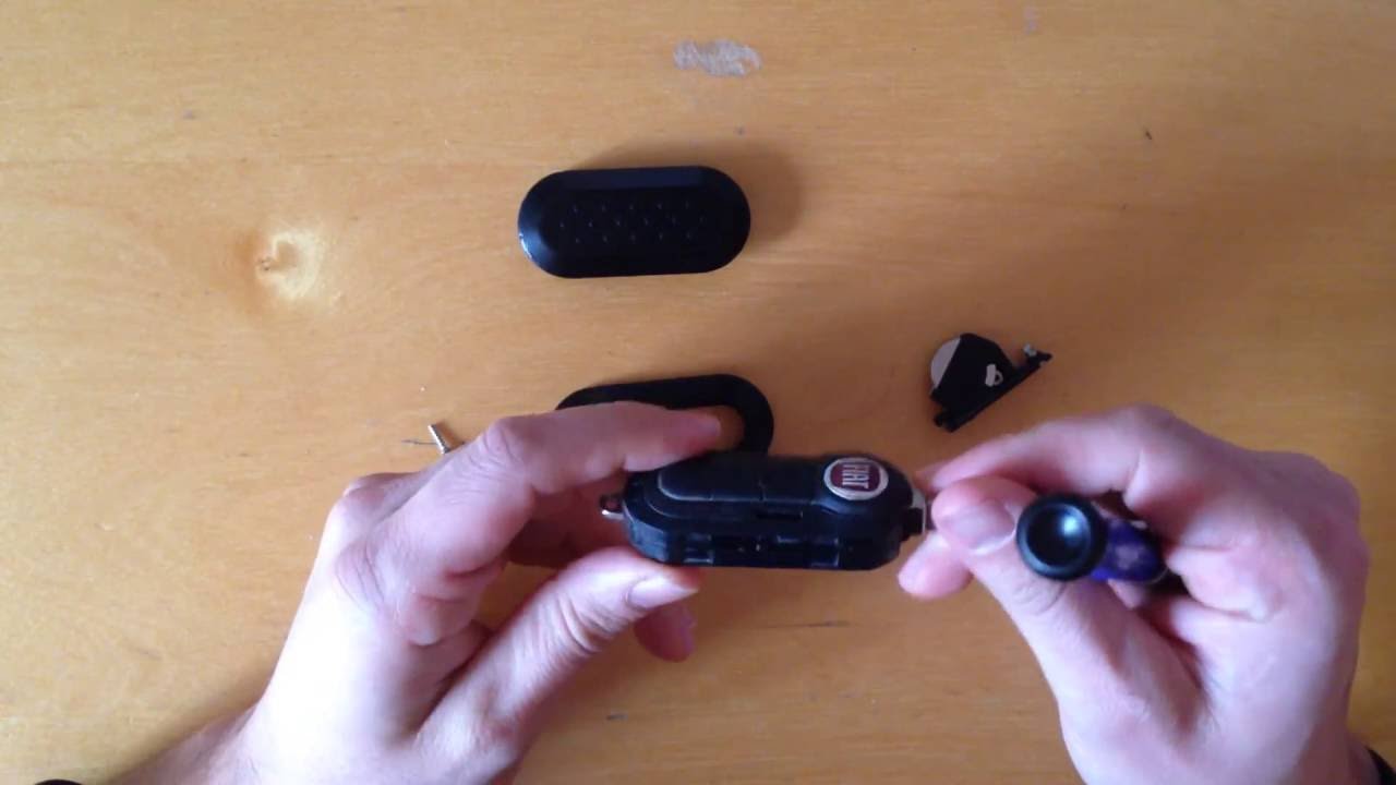 Fiat 500 - Removing Remote Smontaggio Telecomando