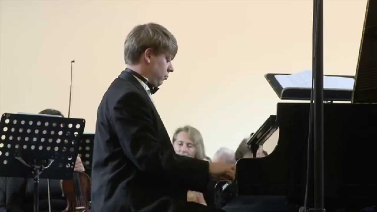 Nikolai Saratovsky plays Bizet/Horowitz Carmen Variations