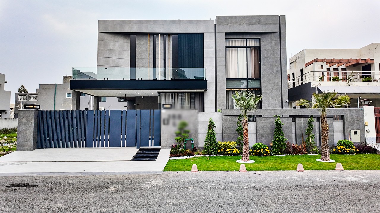 1 KANAL HOUSE FOR SALE IN BLOCK L DHA PHASE 8 EX AIR AVENUE LAHORE