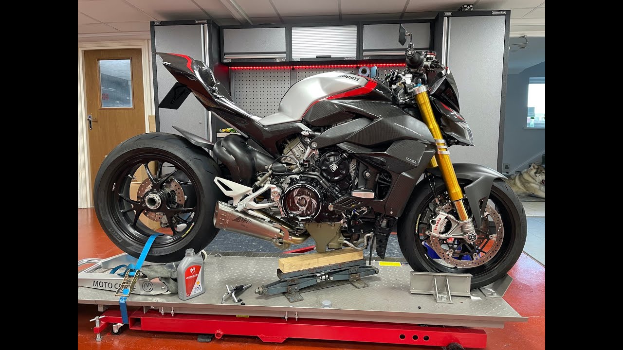Ducati Streetfighter V4S SVF Build Episode 7, Fullsix Carbon, Tail Tidy, MotoCorse Tank Cap