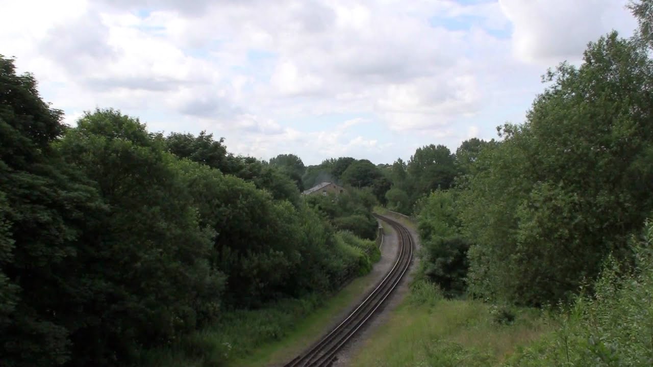 CLASS 25 D7629 LEAVING SUMMERSEAT