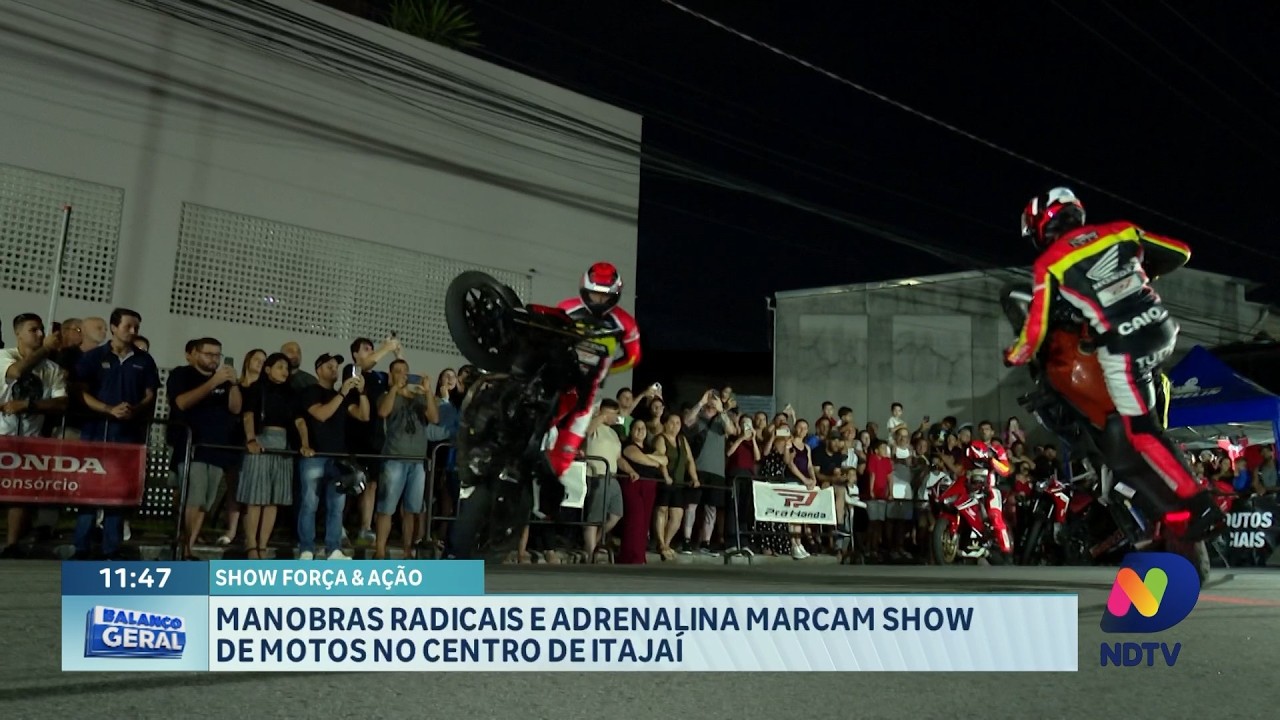 Adrenalina toma conta de show de motos no Centro de Itajaí