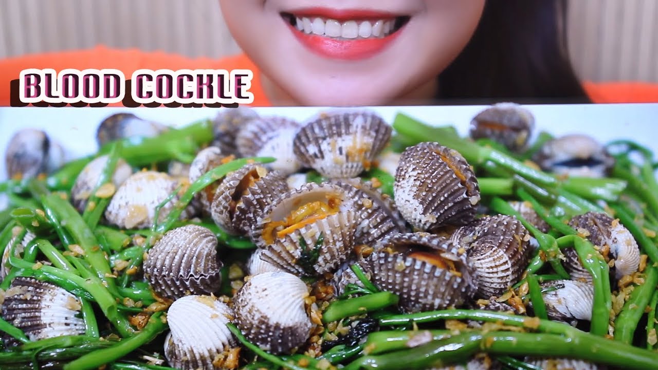 ASMR eating Stir-Fried Blood Cockles with Water Spinach , crunchy eating sounds | LINH-ASMR