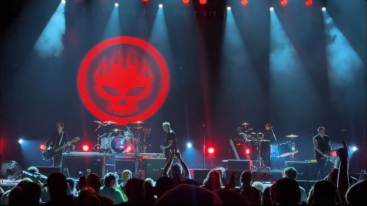 THE OFFSPRING - MILLION MILES AWAY (LIVE FROM MT.PLEASANT,MI) JULY 26 2024