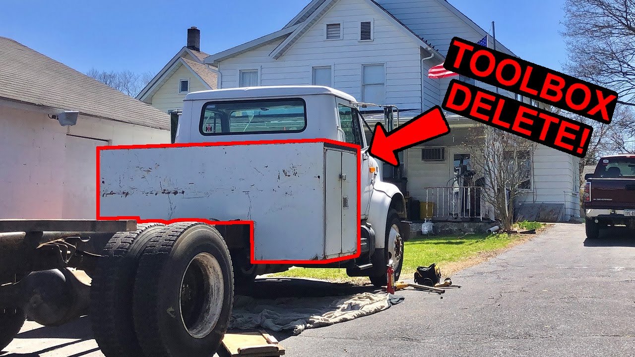 IH 4700 DT466E Restoration | Toolbox Removal