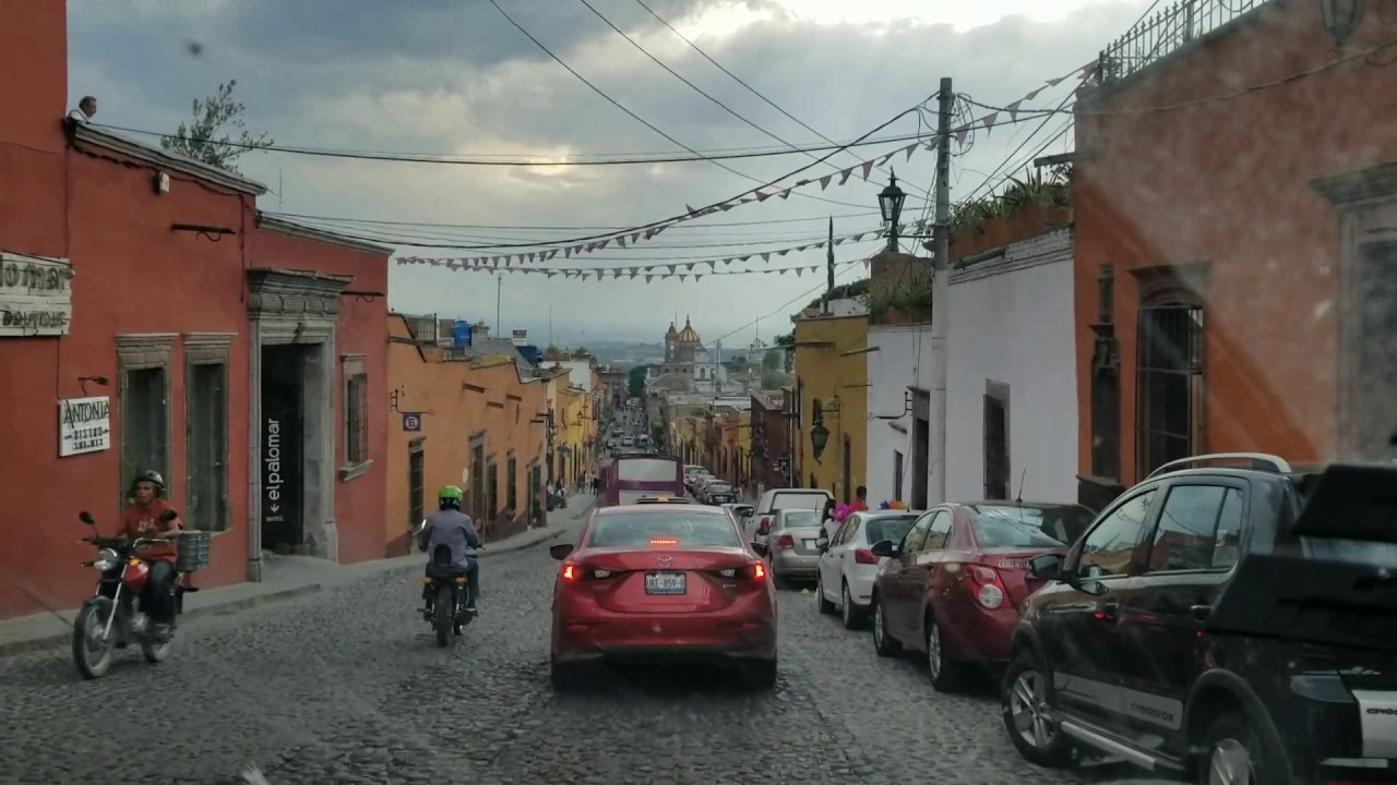 La iglesia donde se grabo la pelicula el padresito con cantiflas..