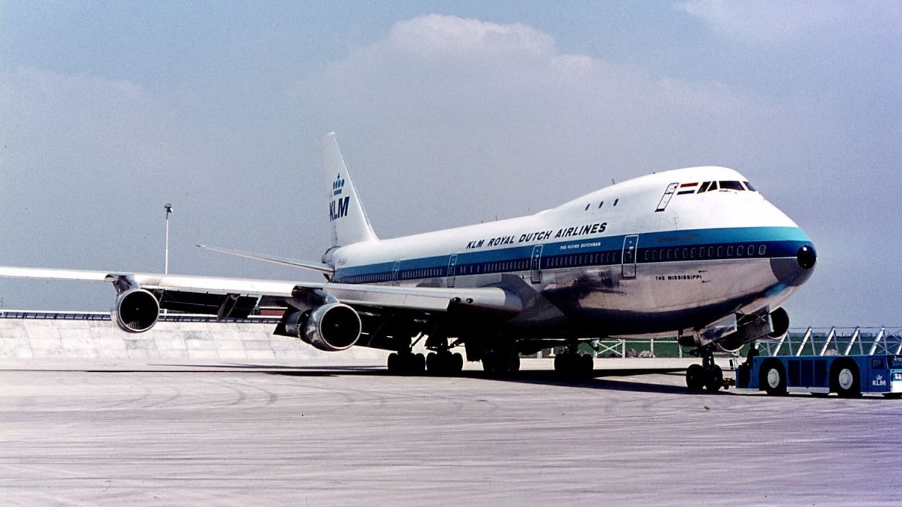 Klm 747  PH BUA Zomaar een vlucht. Jaren zeventig Schiphol