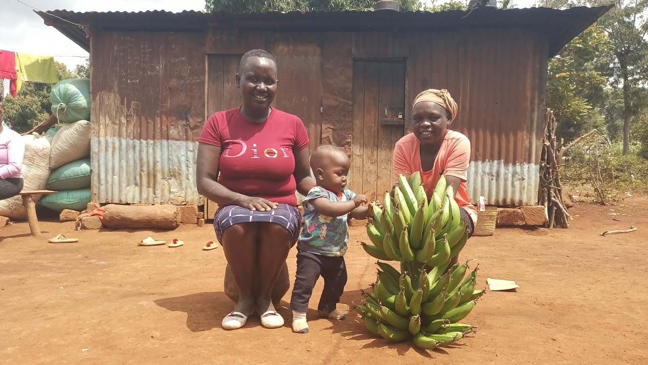 Our village mum cooking authentic food for lunch, village life Africa 
