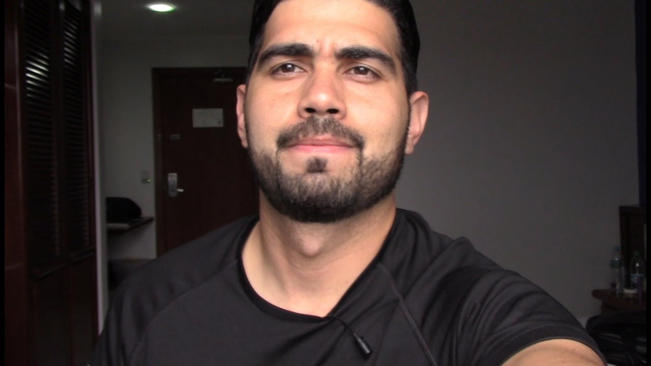 Vídeo 16: Introdução a Postura/Etiqueta - Carreira de Comissário de Voo