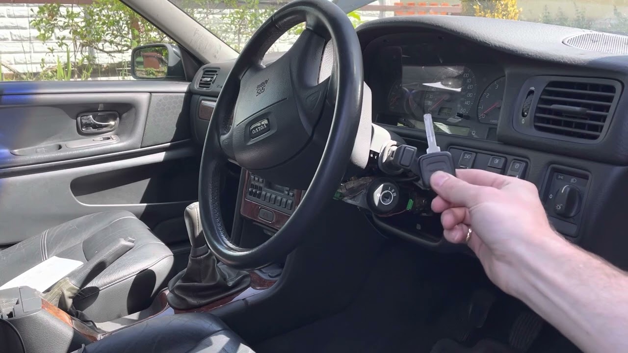 Volvo V70 850 P80 crank no start - key chip / antenna failure - fixed