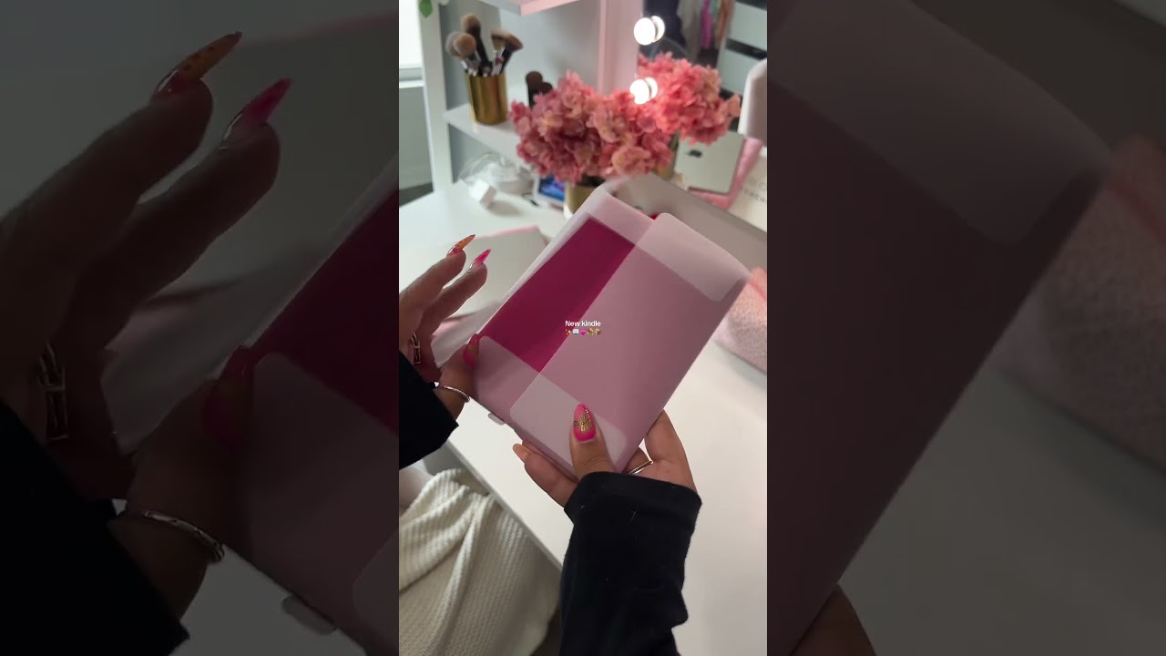 Unboxing the kindle paperwhite ✨📖💓 #kindle #books #unboxing #kindleunlimited #haul #booklover