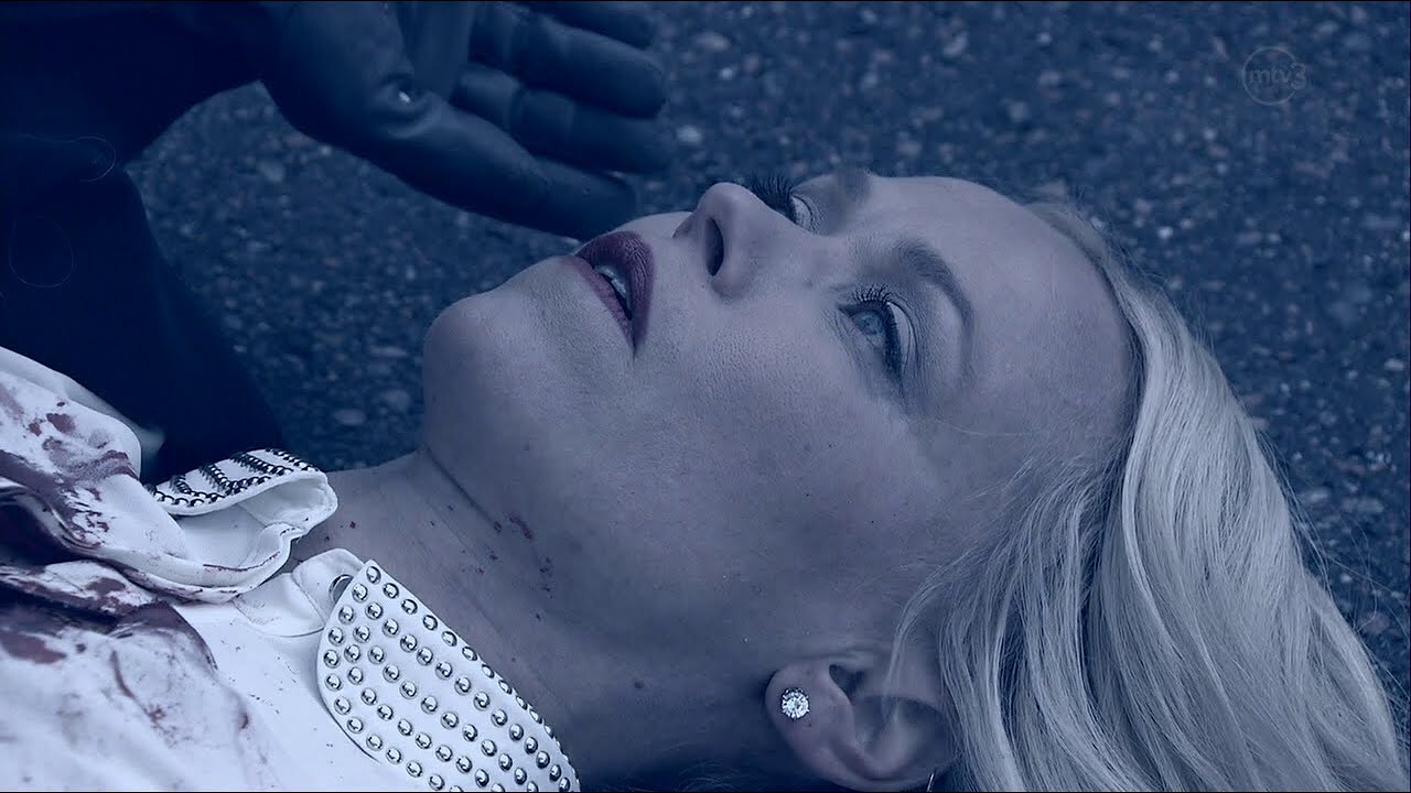 Salatut elämät - 15. kauden cliffhangerit