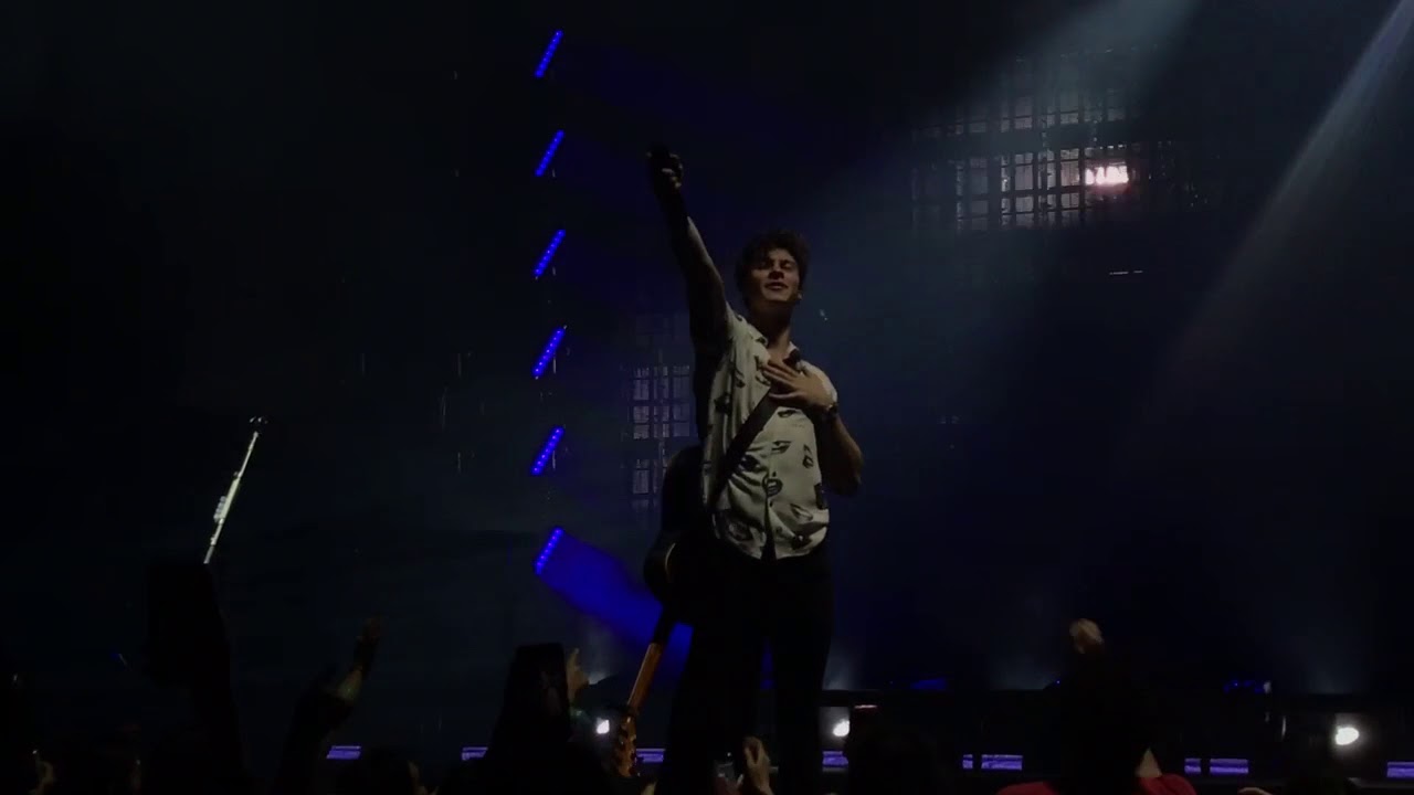 No Promises | Shawn Mendes Illuminate World Tour Singapore 9 Dec 2017
