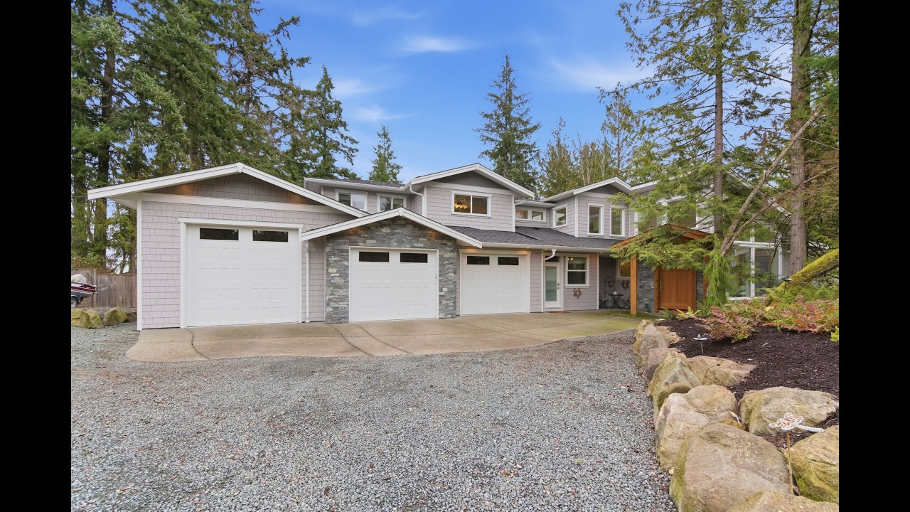 Introducing 3589 Clifcoe in Saltair!  Tina & Guy. Royal LePage Nanaimo Realty Gabriola