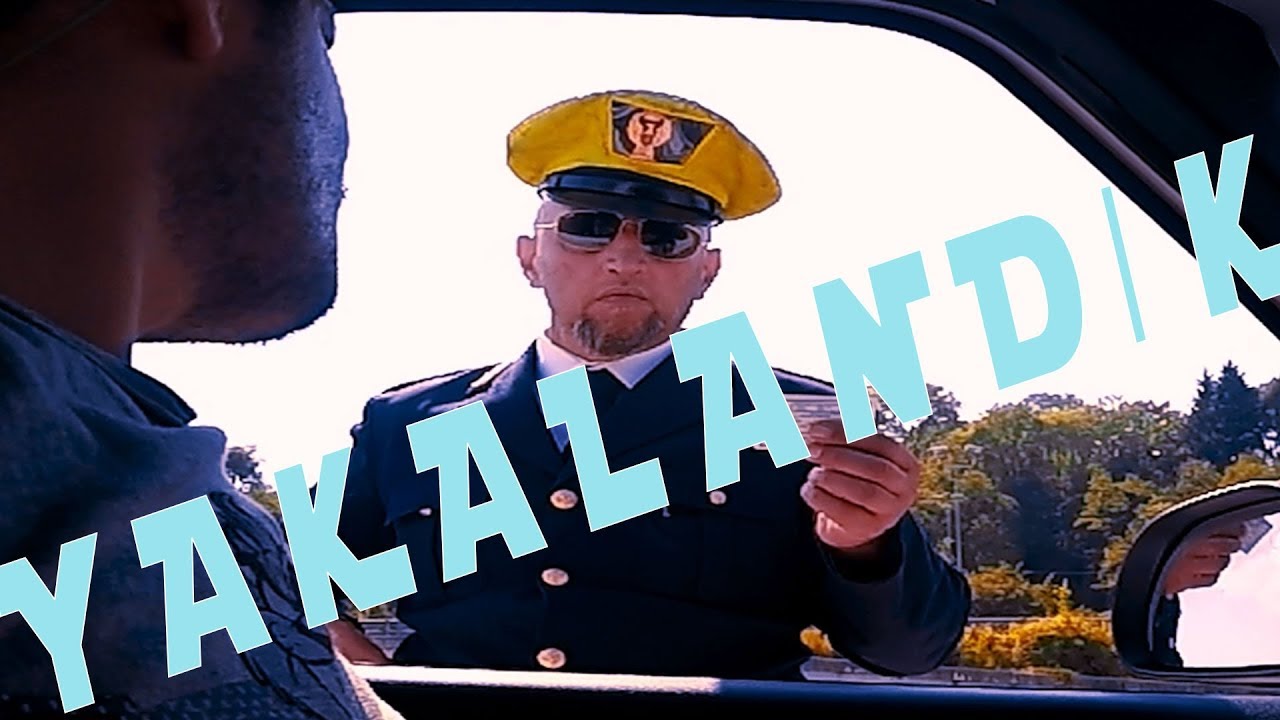 İtalya'da Trafik Polisi Çevirmesine Yakalandık