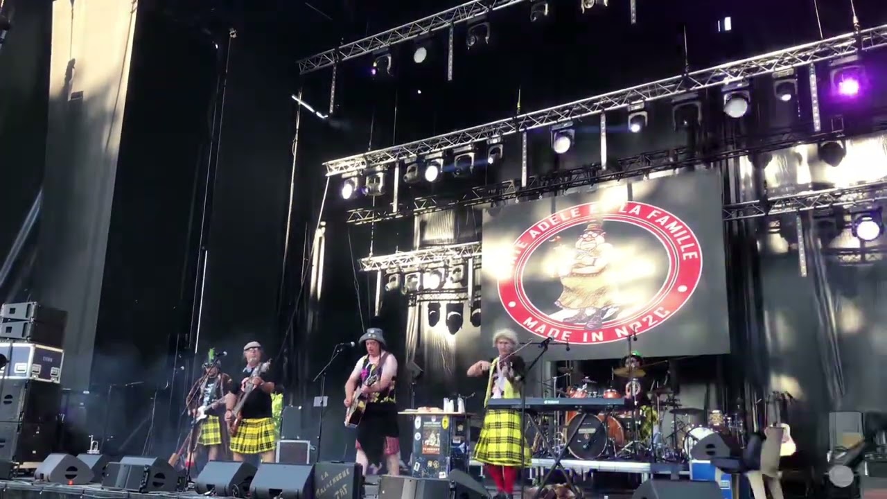 Tante Adèle et la famille Les RAGNAGNAS