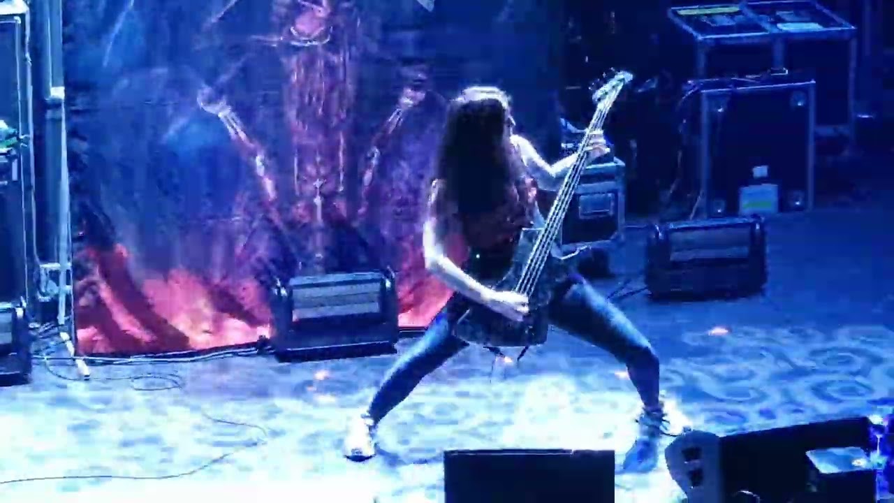 Nervosa - Kill The Silence - live @tivolivredenburg 26 October 2025 Utrecht 🇳🇱