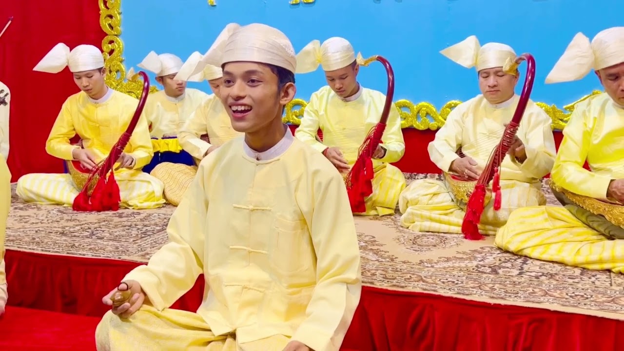မာရဝိဇယ(ဘွဲ့)ရဲဝင့်လှိုင်၊မြတ်မင်းခေါင်