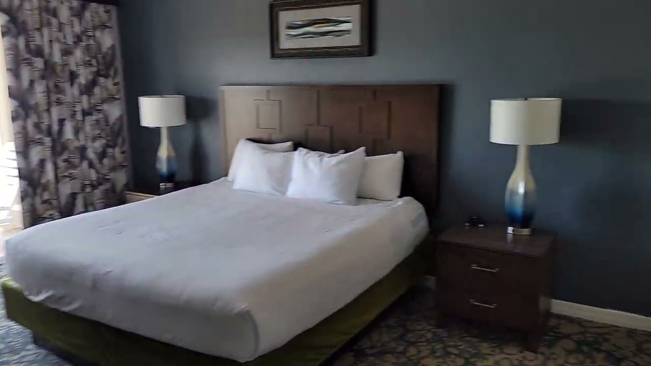 Holiday Inn  Vacation Club Cape Canaveral 2 bdrm quick tour ( no commentary)