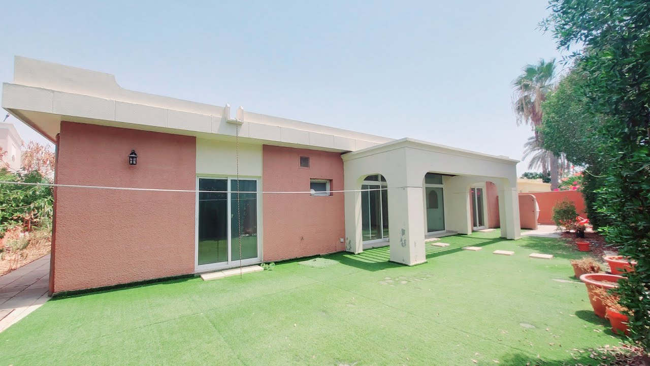 Spacious 4BR Villa 110k Cornish Al Fisht Sharjah