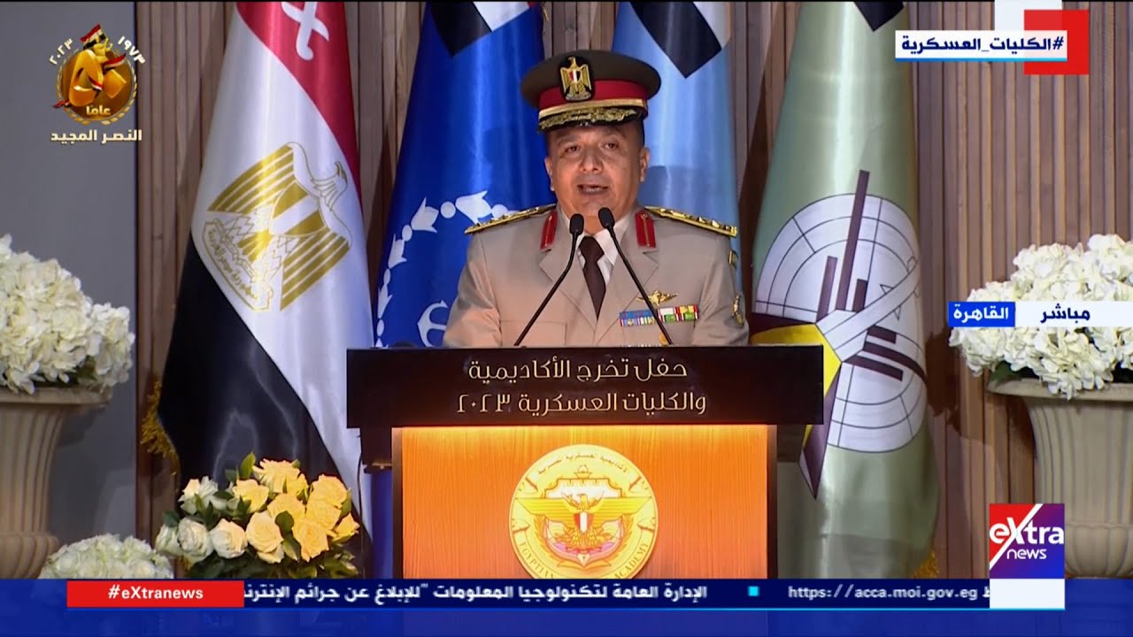 بعد عرض عسكري مبهر.. العميد ياسر وهبة يلقي أبياتا من الشعر تبهر الحضور