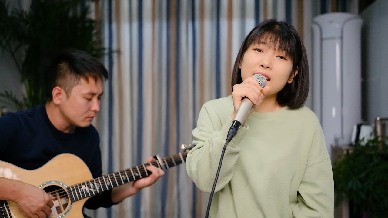 吉他弹唱《在水一方》完美编配，经典重现，超好听！