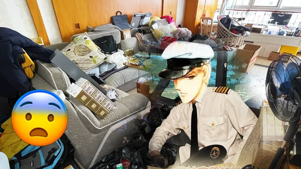 😨A handsome flight attendant actually lives in a garbage dump! How terrifying!