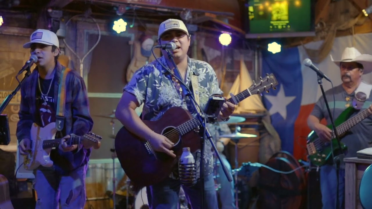 Solis Brothers perform 