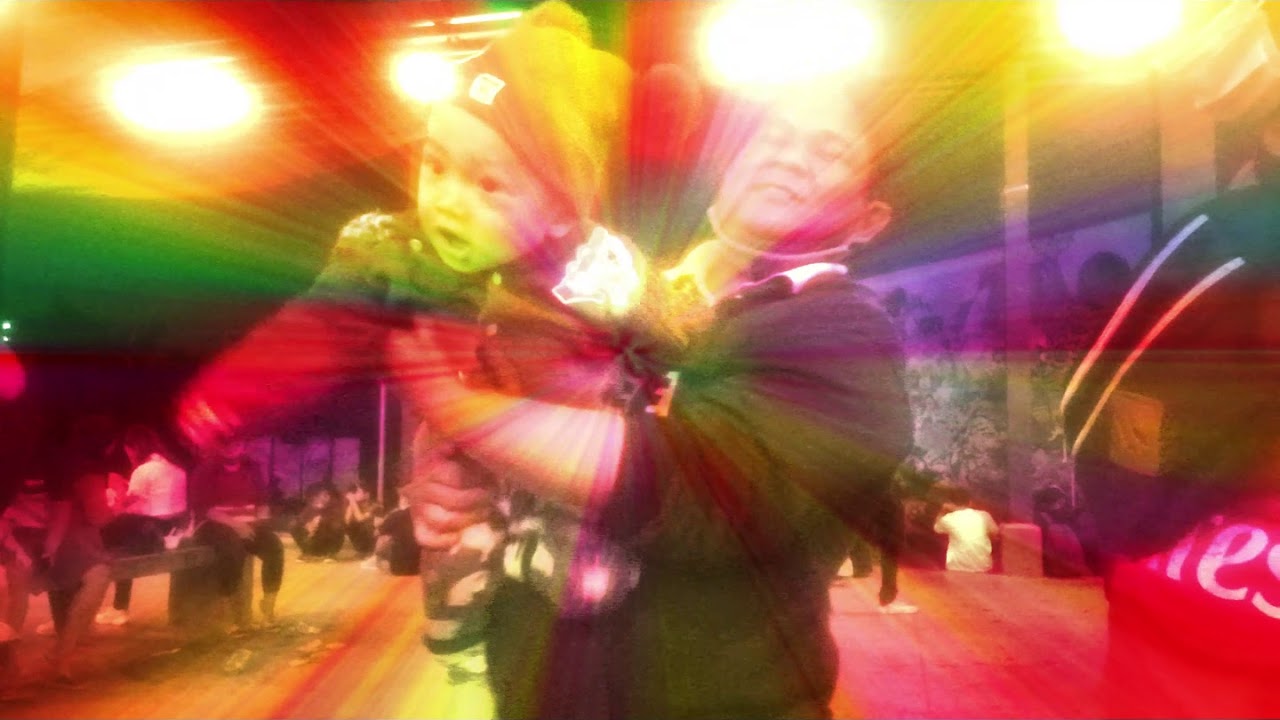 BAYI LUCU YANG DI ASUH PARA JOMLO TAUNAN