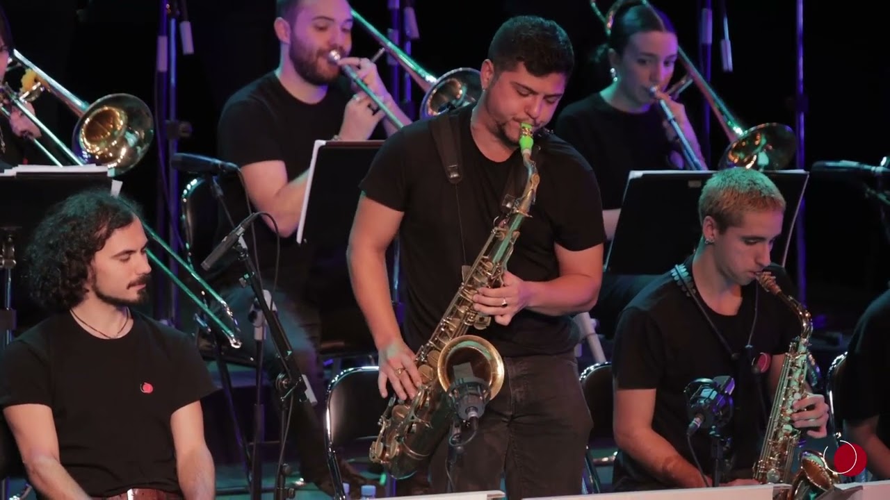 🎺 Creativa Grand Ensemble: "I can't believe that you're in love with me"
