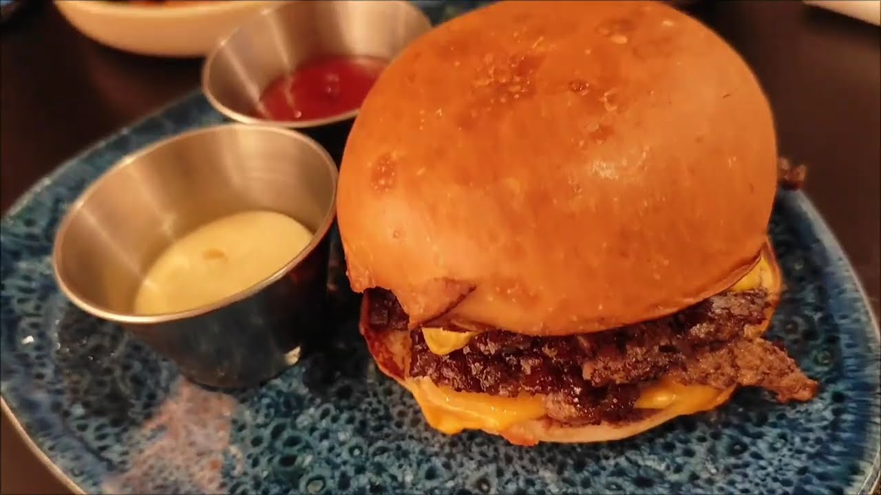 Hôtel Tribe Clichy - co-working et Terrasse