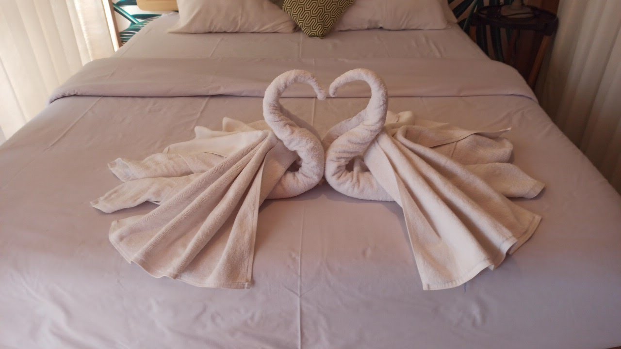 Tutorial Membuat Angsa Dari Handuk atau Towel