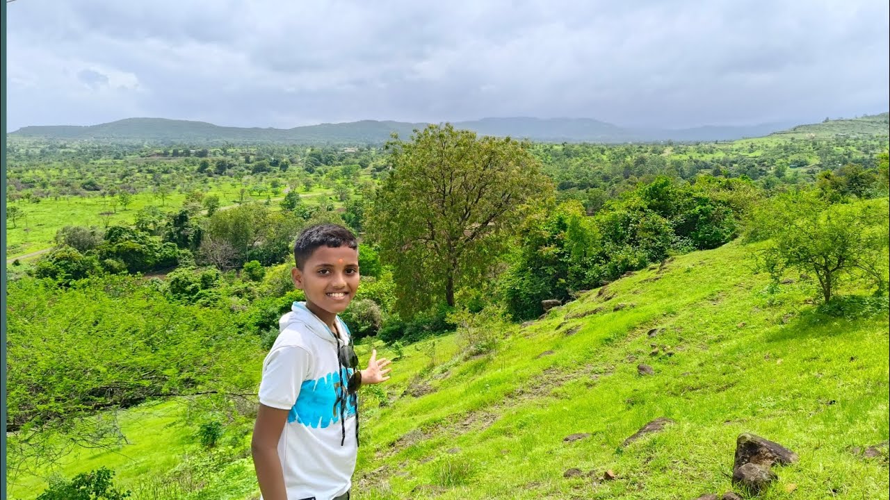 इतका सुंदर हिरवा निसर्ग 😍👍