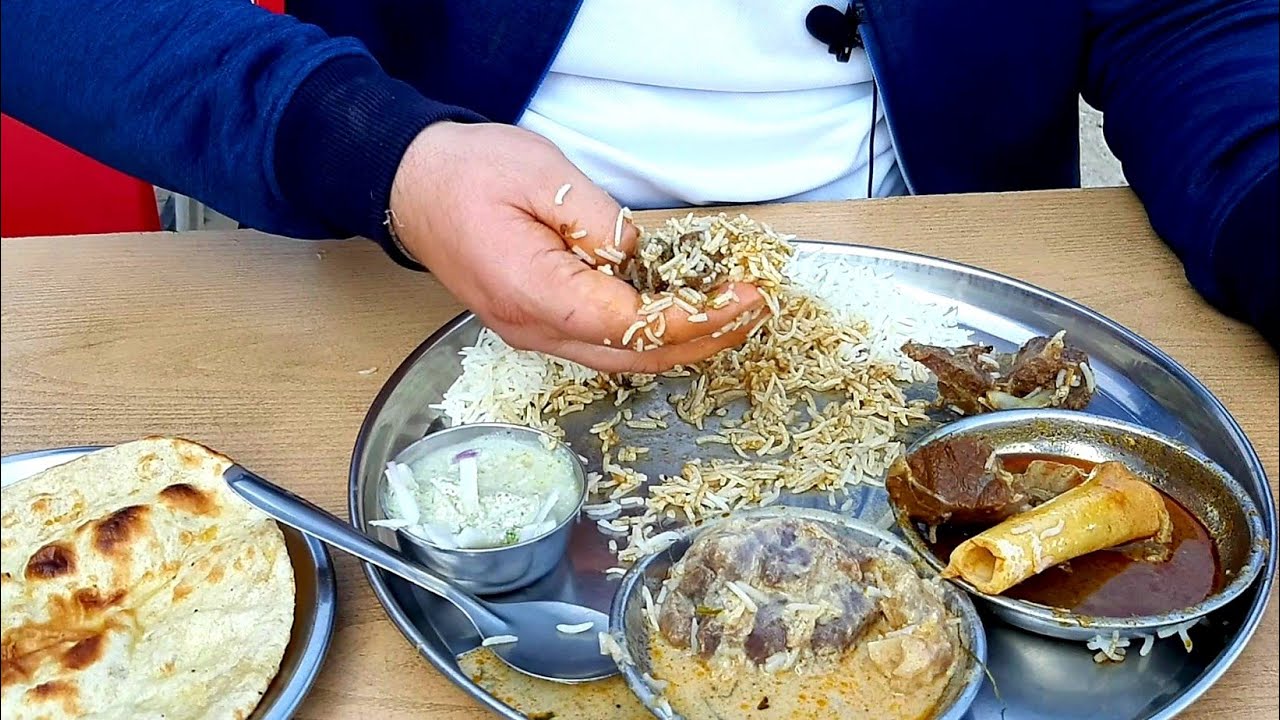 Khatta Meat Aur Mutton Yakhni Jagti Wale Paras Ram ji Ka | Mutton Curry With Rice | Jammu food tour