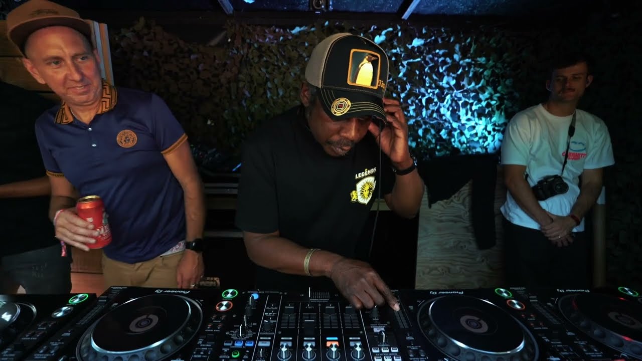 Bryan Gee & MC Moose - @ 30 Years of V - Hospitality In The Woods 2023