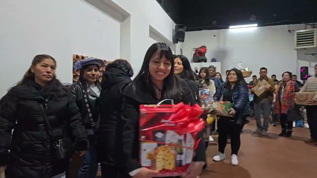 🇮🇹 🇵🇪 PEDIDA DE MANO DE ANDRES FLORES LLACUA HACIA LA SEÑORITA ARIANA PARDO HUAMANI Milano Italia 