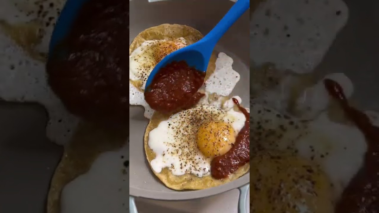 Tortilla Eggs 🔥 #asmr #foodie #cooking #mexican #breakfast #tortilla #egg #salsa #freddsters