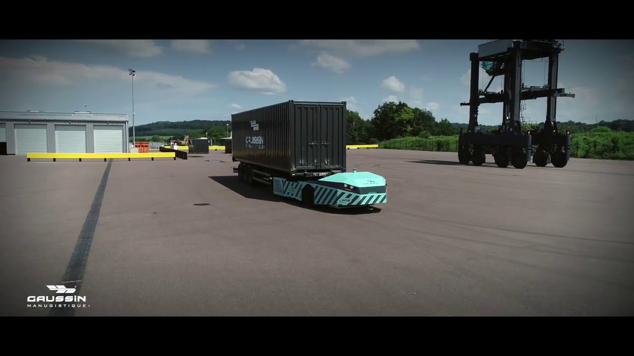 ATM 38 T 100 % électrique 100 %  autonome - Tracteur de parc pour centre logistique