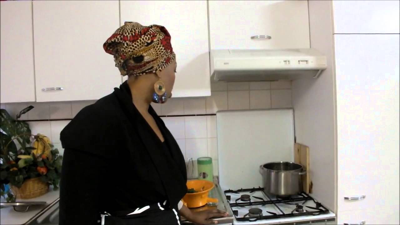 Cuisine congolaise légumes verts           ndunda na mbisi ya kokauka