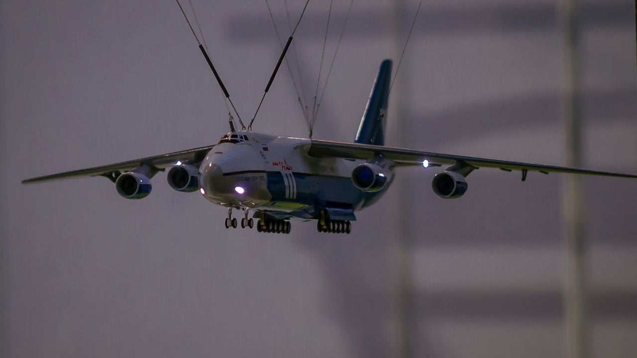 Antonov 124 100