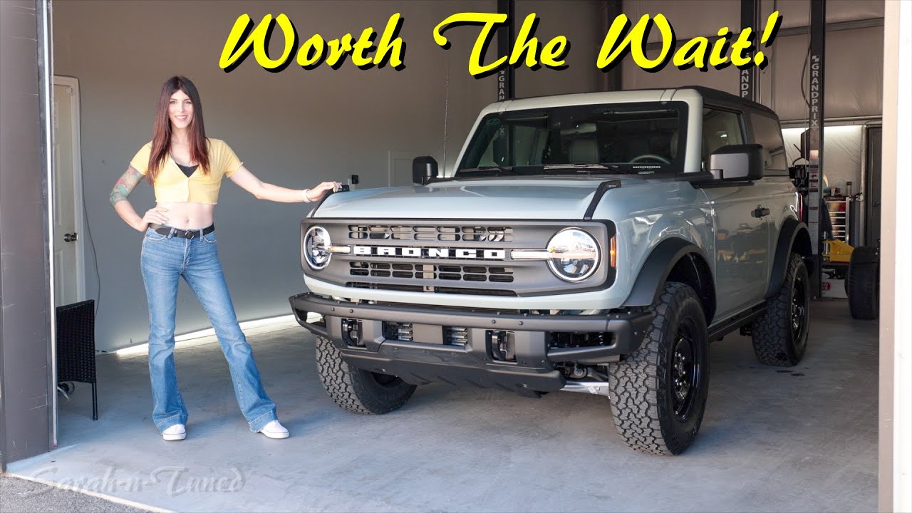 It FINALLY Arrived! // My New 2021 Ford Bronco Black Diamond