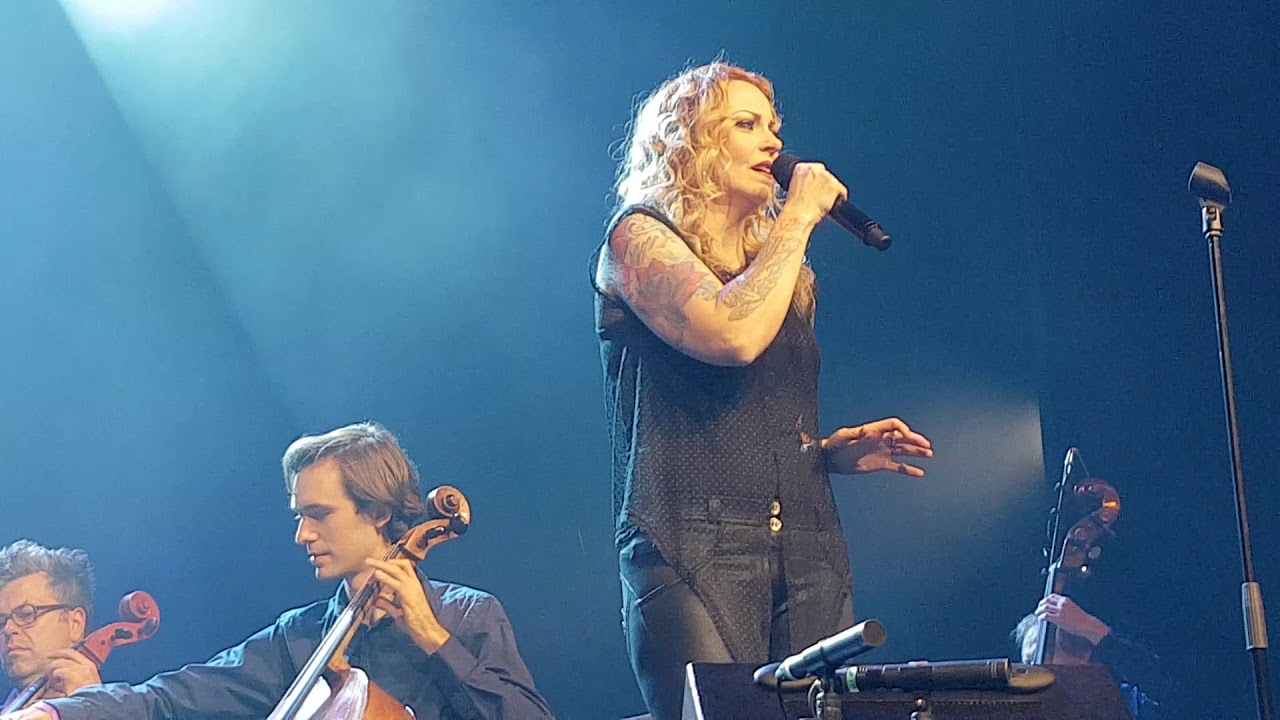 Anneke van Giersbergen & het Residentie Orkest - Travel
