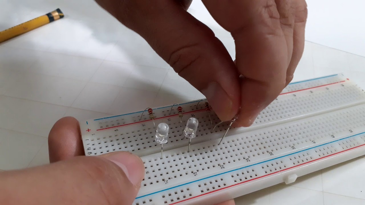 Circuito mixto con 6 leds